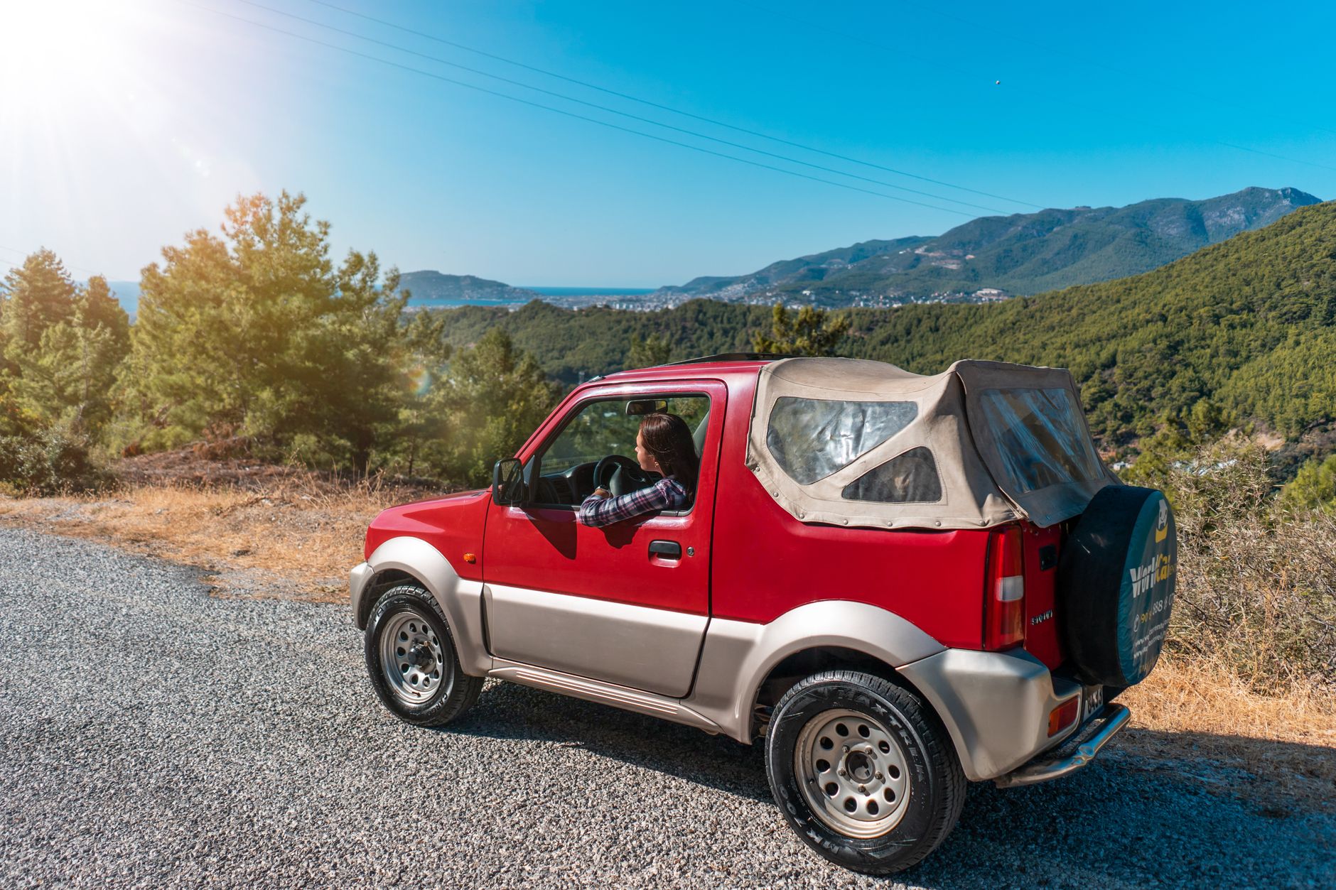 Greece car rental duration: How long to rent for your trip budget